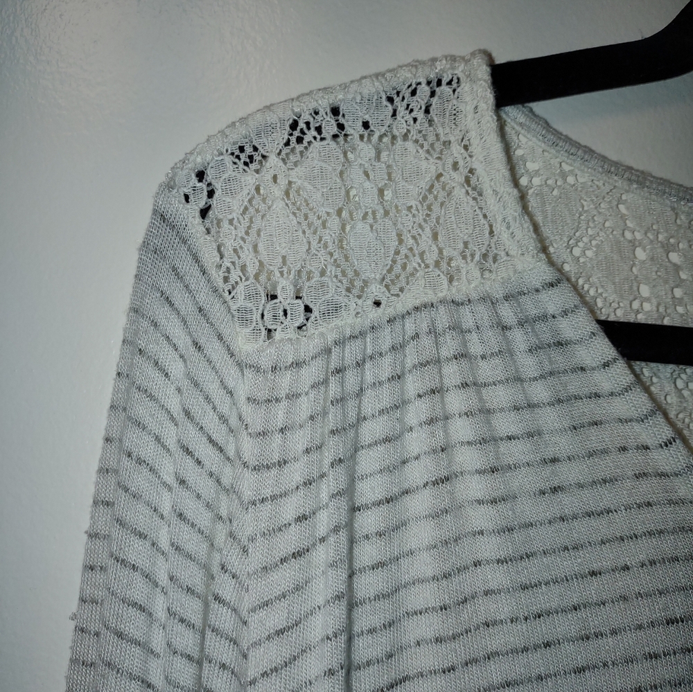 Women's Long Sleeve White/Grey Striped Top, L - Picture 3 of 5